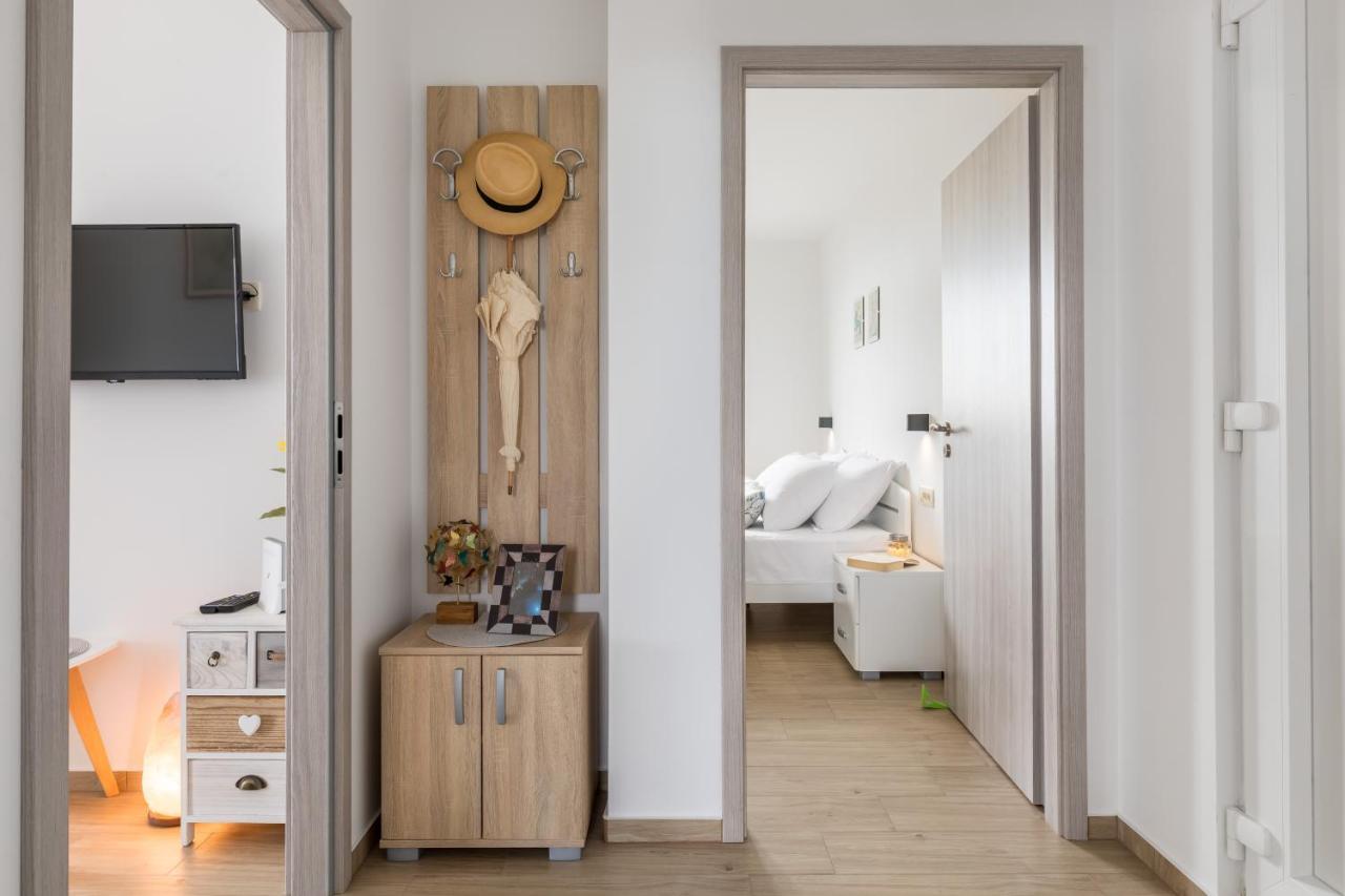 Luxurious apartments Bona fide Mimice Extérieur photo